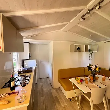 Camping Le Perigord Saint-Astier  Buitenkant foto