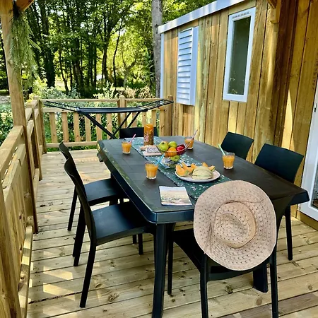 Camping Le Perigord Saint-Astier  Buitenkant foto